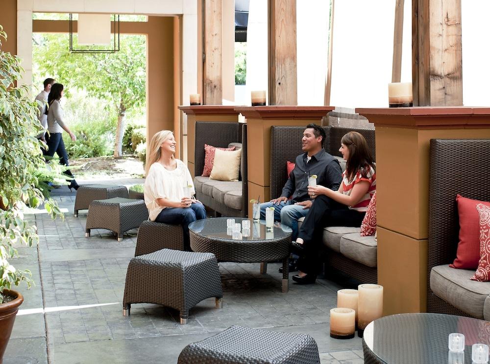 Juniper Hotel Cupertino, Curio Collection By Hilton Exterior foto